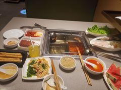 -海底捞火锅(高新万达店)