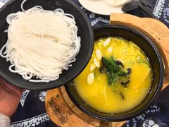-桥香园过桥米线(国贸店)