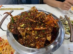-凤凰路何眼镜香辣蟹(花果园店)