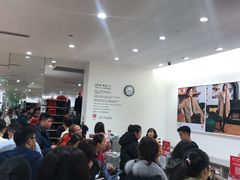 -优衣库(郑州丹尼斯大卫城店)