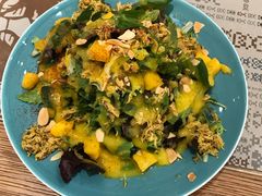 芒果蟹肉沙拉芒果汁-Lex Coffee