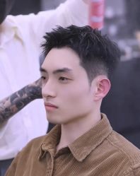 点击看大图 -MAMU·男士烫染沙龙