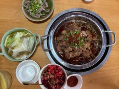 -大众跷脚牛肉馆·非遗传承单位(峨眉山店)