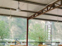 -十渡东湖港风景区