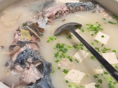 -土砂锅生态山庄·非遗砂锅雅鱼