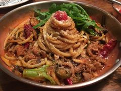 牛肉辣油意面-I HOLIC艾豪丽披萨(KKone店)