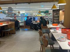 -小鱼小牛(世欧广场店)