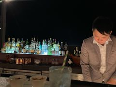 -瑰丽酒店·海吧·天际下午茶·现场DJ·天台酒吧