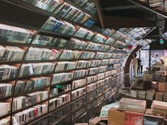 -钟书阁(珍园店)