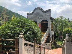 -楠柏弯休闲山庄(梨花溪店)