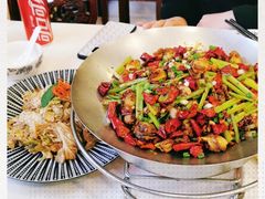 -鑫巴蜀小镇 · 水煮鱼专研店(玉桥店)