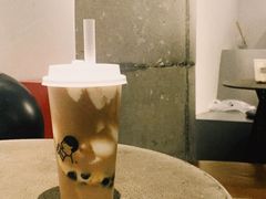 -喜茶(上海打浦桥日月光gelato lab+店)