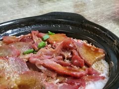 叉烧煲仔饭-煲煲香快餐(南京路店)