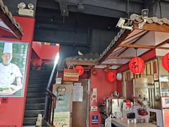 -川流不息·地道川菜·小龙虾(新松江路店)