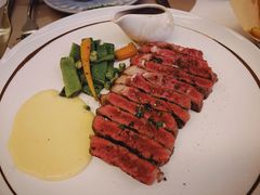 -斯普汇生蚝牛排馆(中骏世界城店)