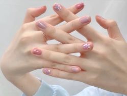 -悦指间美甲美睫