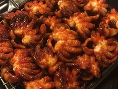 辣烤小章鱼-喜儿家铁网烤章鱼(弘大店)