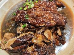 -老码头黑皮肘子锅包肉(赣水路店)