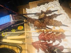 -聚串门儿·东北烧烤(信义坊店)