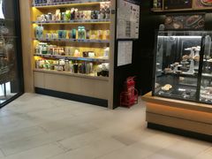 -星巴克臻选(华堂·新辰汇店)