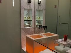 -上海滴水湖皇冠假日酒店