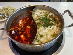 -德林酸菜鱼火锅(南丹店)