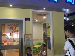-成都星期8小镇(江宁南路店)