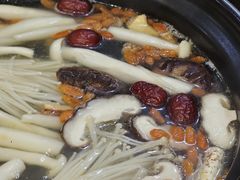 -濠轩阁特色生蚝火锅(水湾路店)