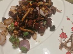 菌菇牛肉-玫瑰园(中央路店)