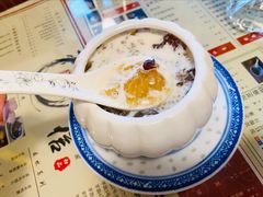 冰糖雪耳桃胶-捷信牛奶甜品世家(五道口店)