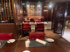 -恰餐厅及酒吧 CHAR Bar & Grill (北京丽都皇冠假日店)