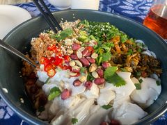 豆花米线-滇道云南特色料理(康定路店)
