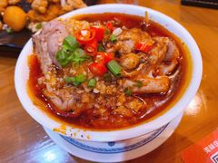 聪明的大脑-炉小二铜锅牛蛙•川湘菜(三里屯店)