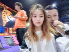 -嘿哟动霸CHUA·新潮玩运动娱乐中心·蹦床滑冰团建乐园
