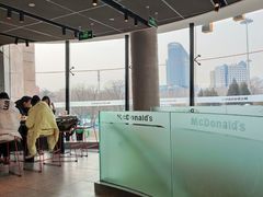 -麦当劳(展览路店)