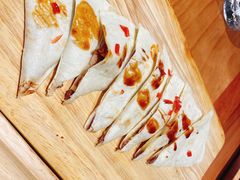 -POKEE VIA&Brunch·维娅(重庆来福士店)