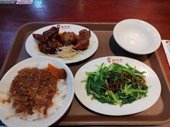 -胡须张鲁肉饭(美食文化馆店)