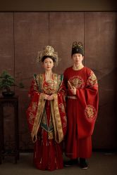 -雪中彩影婚纱摄影·微光艺术中心