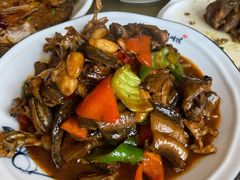鳝鱼烧青蛙-阿木怪味牛骨头