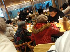 -八二小区抄手(龙湖上城天街店)