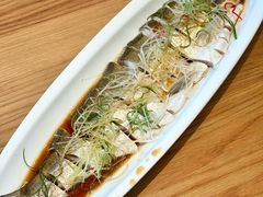 清蒸海鲜汁翘嘴大白鱼-花舍·新派粤菜·西餐·下午茶(亚运村·鸟巢店)