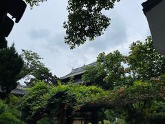 -龙华寺