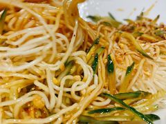 鸡丝凉面-小河盐帮·私家菜·烤鸭(三元桥·霄云路店)