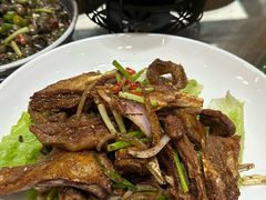 -芦茨金富饭庄·25年老字号·专做稻草鸡