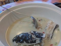 浓汤鱼头-浔味·山屿湖·正宗淳牌全鱼宴老字号