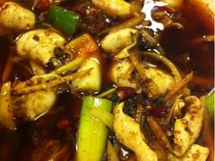 黄喉儿-休记光头香辣蟹干锅店(衣冠庙店)
