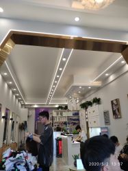 -V8潮牌·接发烫染连锁