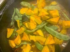 -万里闯关东铁锅炖菜馆(高新旗舰店)