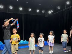 -猴有戏教育戏剧·音乐剧·主持口才·演讲朗诵辩论(环球港华师大校区)