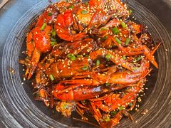 -肥肥虾庄·金牌油焖大虾(汉街SKP店)
